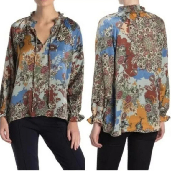 Everleigh Keyhole Smocked Satin Split Tie Neck Blouse Size M - Picture 1 of 9